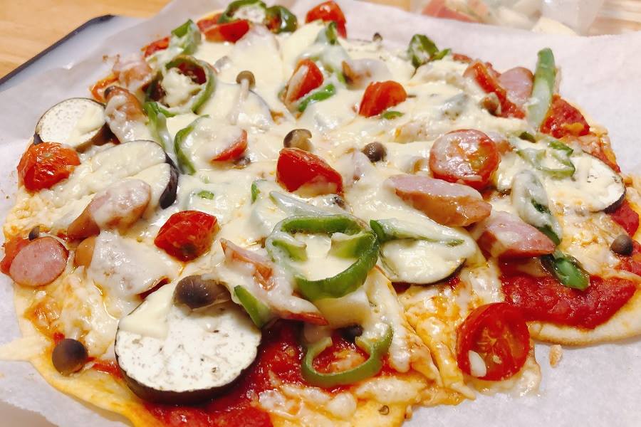 ピザは親子で作るのに最適な料理！