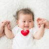 ウチの子、飲み過ぎ？新生児＆乳児の母乳やミルクの量の目安