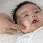 パパは知ってる!? 赤ちゃんの保湿が必要なのは入浴後だけじゃない