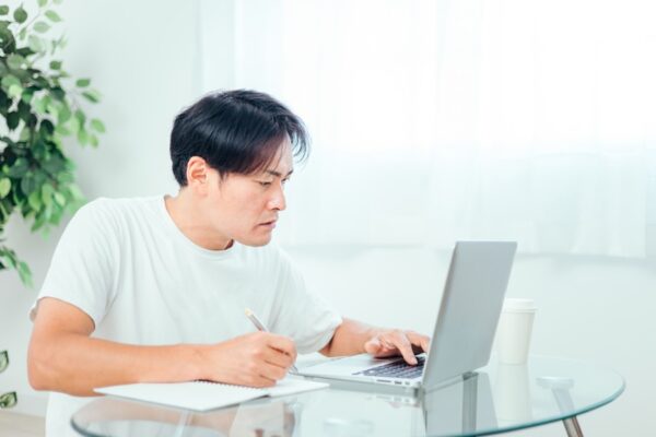 夏休みの宿題を子どもがしたくなるように、親がすべきこと