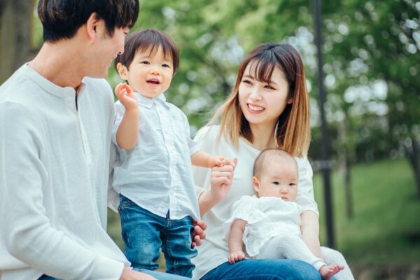 子育て家庭、お金の面で実家に頼れないのは不運...!?