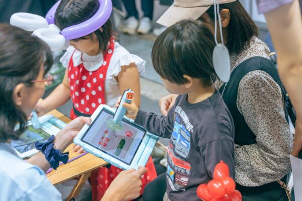 最新デジタル知育にパパも興奮