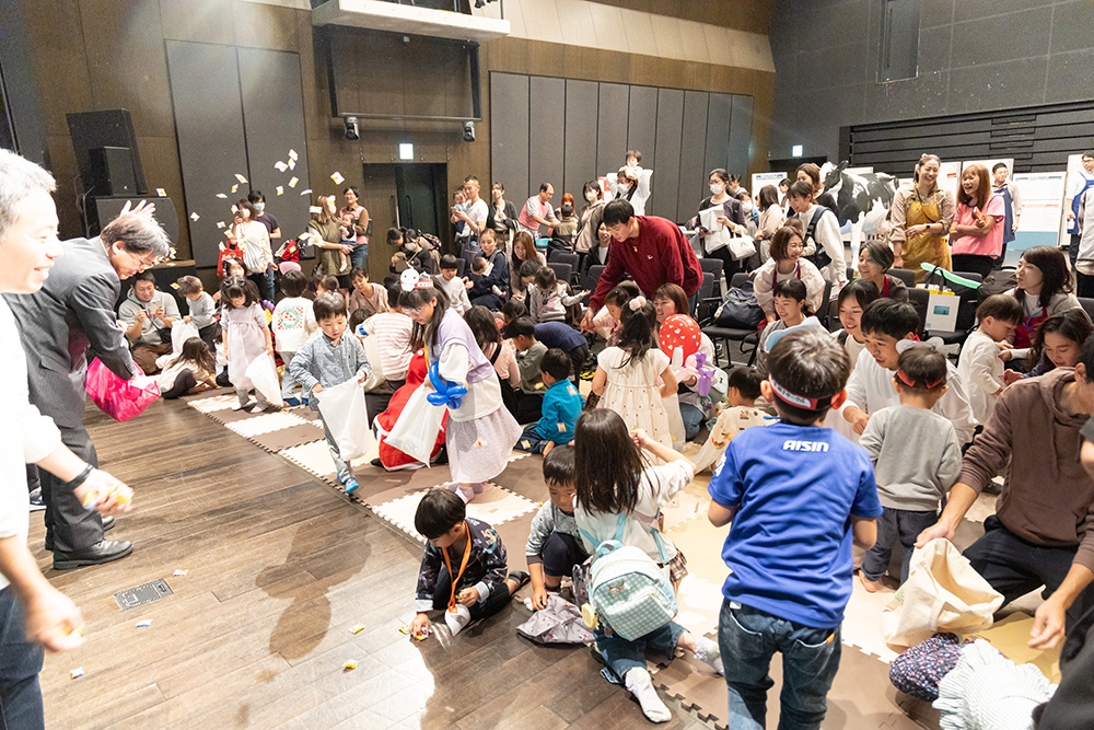 今年はさらにパワーアップ！「おかざきこそだて会議」でパパマイスターとお待ちしています！