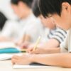 受験失敗で落ち込む子に親の対応は何が正解？アドラー流「NG3つ」と共感のコツ