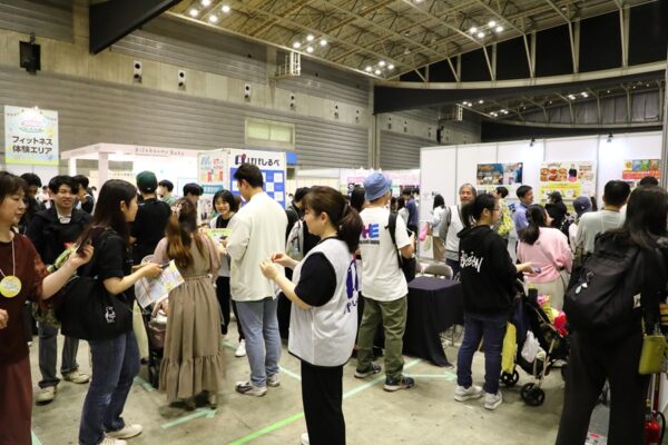春爛漫！雨にも負けず大盛況！